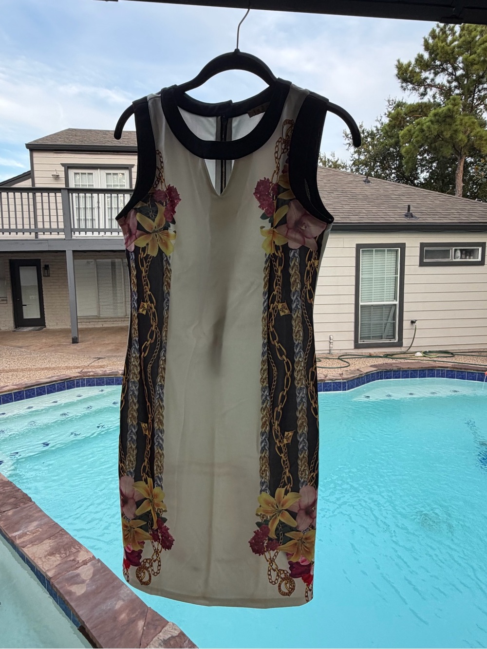 Sleeveless women’s Dress Size M - New